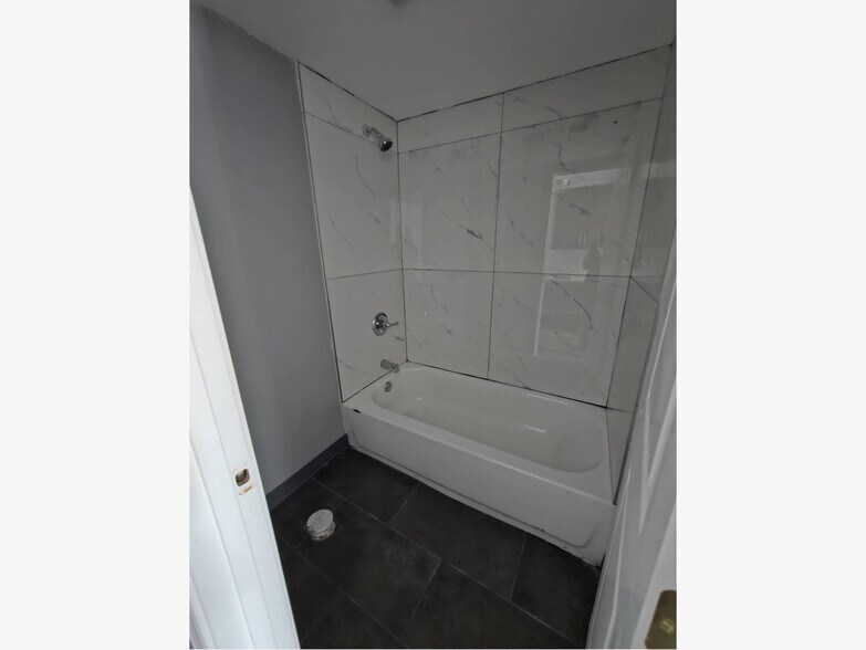 More Photos Of 1113 9th Ave SW, Bessemer Apartments For Sale