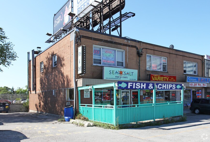 More Photos Of 699-703 Lawrence Ave W, Toronto Storefront Retail Office For Lease