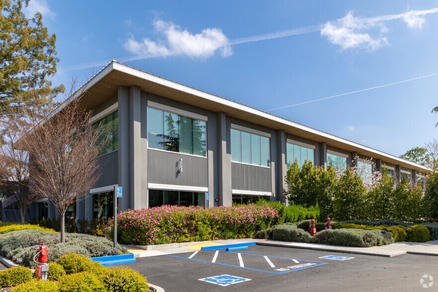 More Photos Of 3400 Central Expy, Santa Clara Research And Development For Lease
