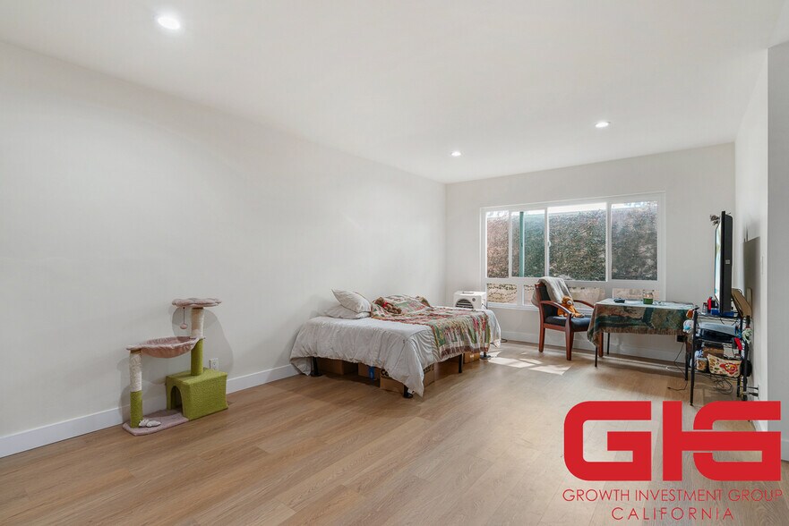 More Photos Of 259 N Euclid Ave, Pasadena Apartments For Sale