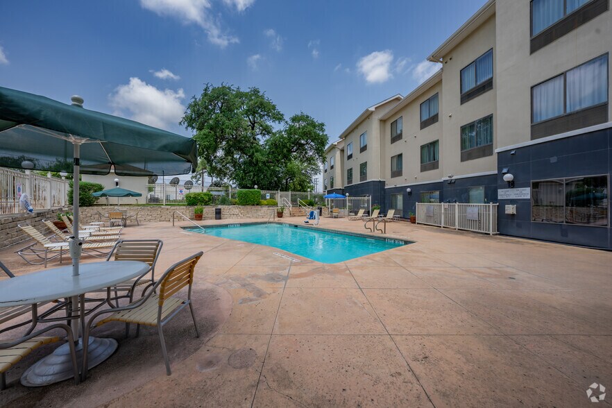 More Photos Of 4026 Wiseman Blvd, San Antonio Hotel For Sale