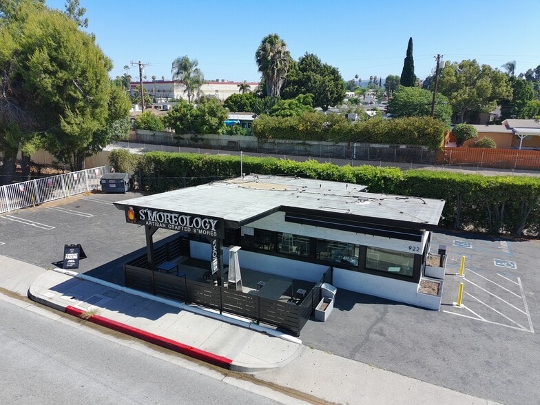 Primary Photo Of 922 W West Covina Pky, West Covina Storefront Retail Office For Lease