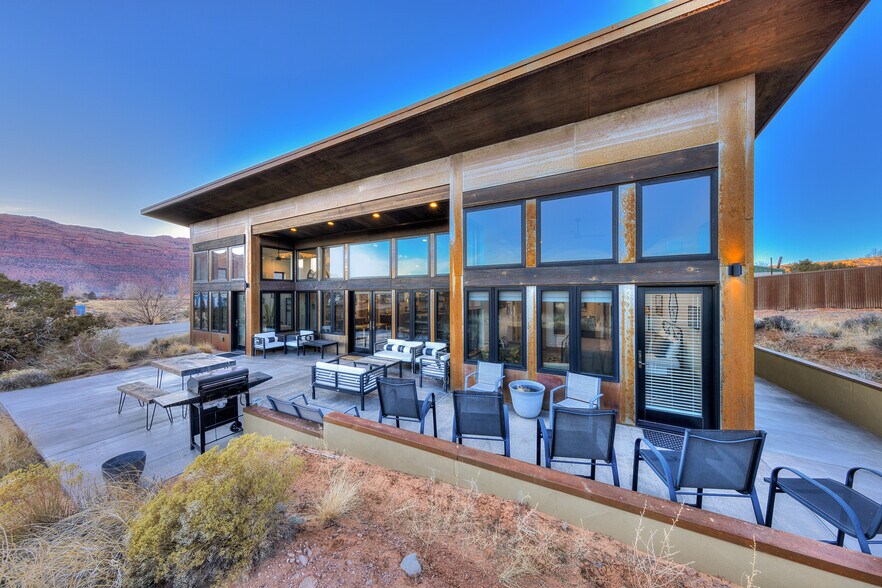More Photos Of 171 Mt Peale Dr, Moab Specialty For Sale
