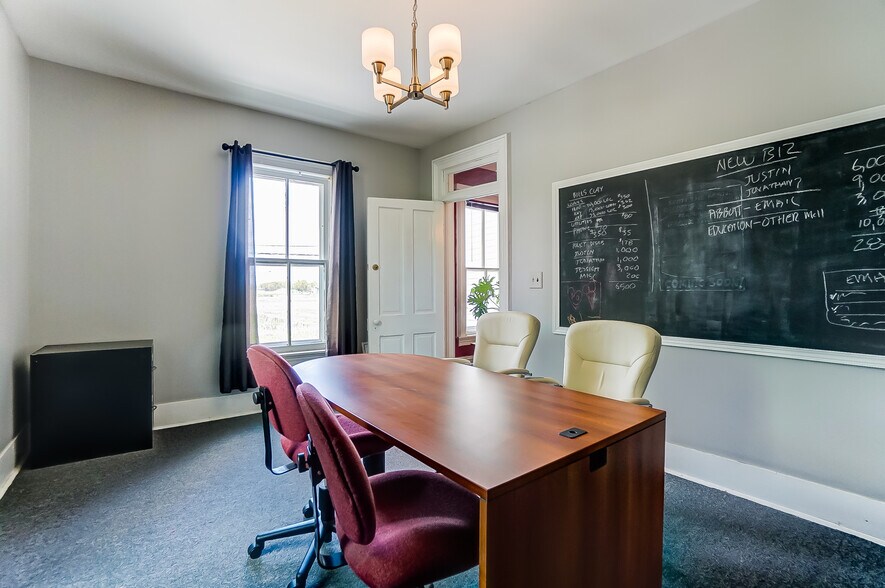 More Photos Of 1550 Lewis Center Rd, Lewis Center Freestanding For Sale