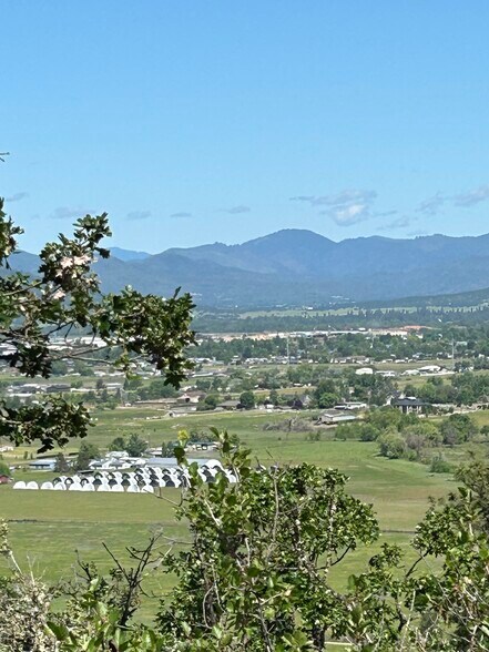 More Photos Of 5908 Foothill Rd, Central Point Land For Sale