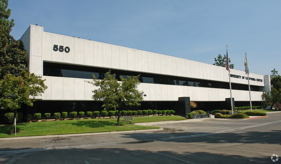 More Photos Of 550 E Shaw Ave, Fresno Office For Sale