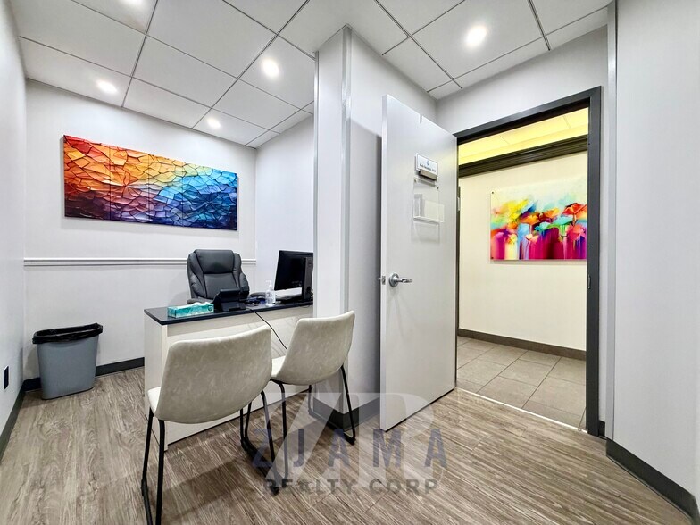 More Photos Of 866 Eastern Pky, Brooklyn Apartments For Lease