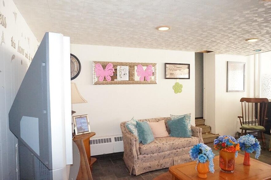 More Photos Of 1639 Douglas Ave, Racine Apartments For Sale