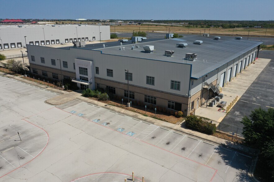 More Photos Of 10310 Fischer Rd, Von Ormy Manufacturing For Sale