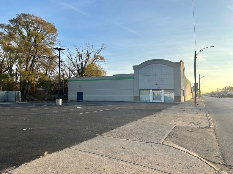 More Photos Of 13018 Fenkell St, Detroit Freestanding For Lease