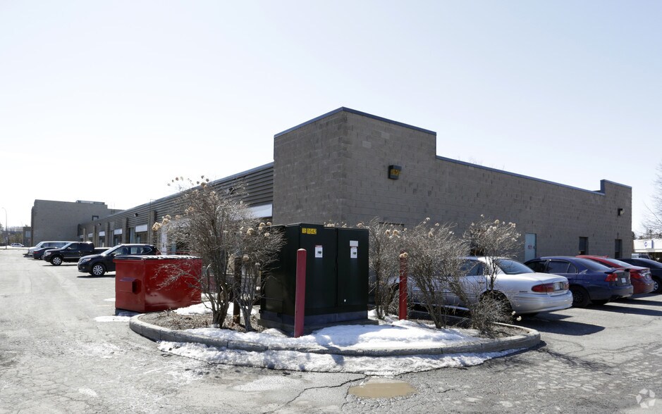 More Photos Of 148 Colonnade Rd, Ottawa Office For Lease