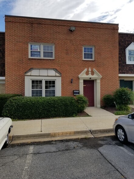 More Photos Of 15701-15757 Crabbs Branch Way, Rockville Light Distribution For Sale