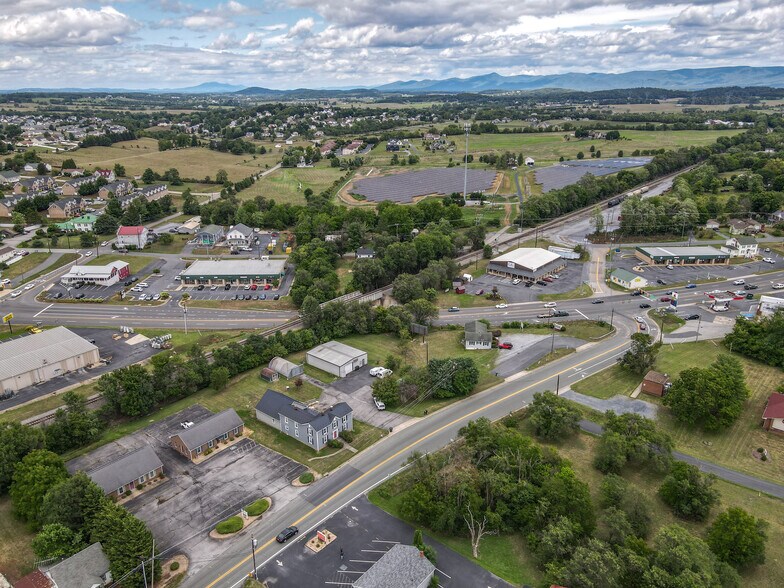 More Photos Of 35 Tinkling Spring Rd, Fishersville Showroom For Sale