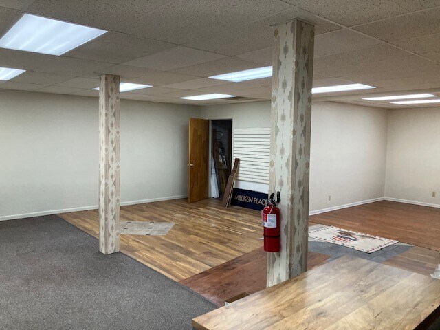 More Photos Of 1505 Elkhart Rd, Goshen Freestanding For Sale