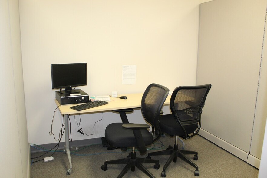 More Photos Of 6252 N Lincoln Ave, Chicago Office For Lease