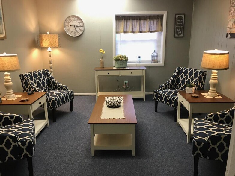 More Photos Of 46 E Main St, Uniontown Coworking Space