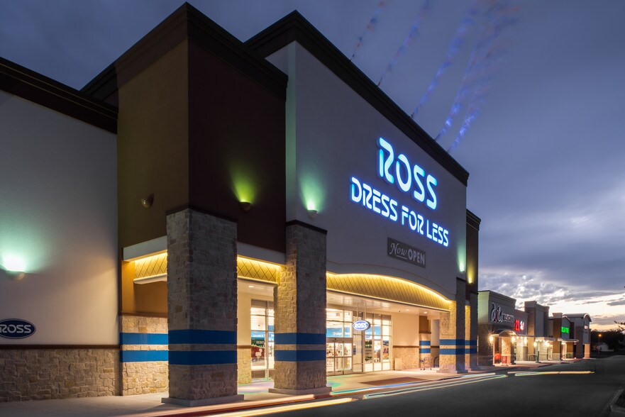 More Photos Of E Berry St, Fort Worth Unknown For Lease