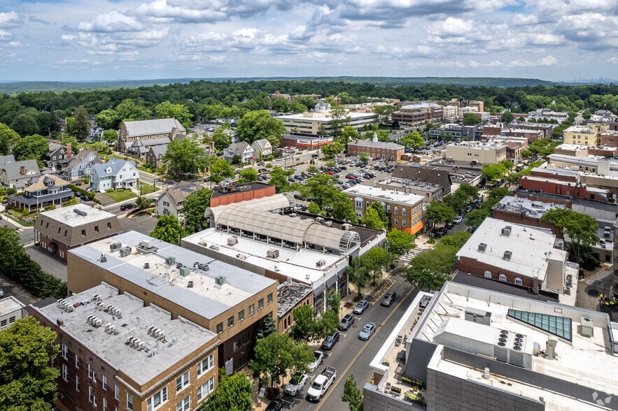 More Photos Of 447 Springfield Ave, Summit Unknown For Lease