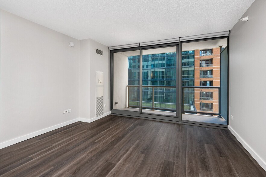 More Photos Of 400 E South Water St, Chicago Apartments For Lease