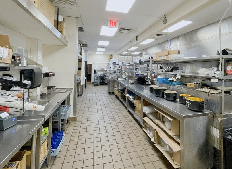 More Photos Of 8831 SW 136th St, Miami Unknown For Lease