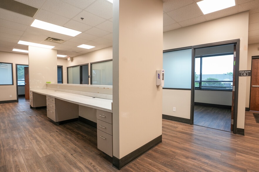 More Photos Of 120 Prosperous Pl, Lexington Office For Lease