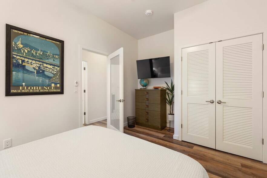 More Photos Of 302 N Main St, Lakeport Storefront For Sale