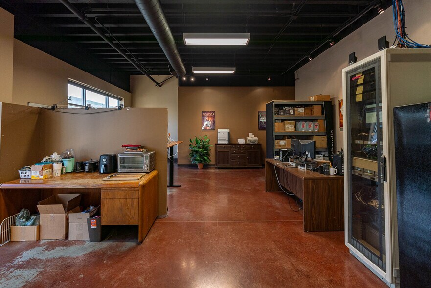 More Photos Of 29033 Avenue Sherman, Valencia Loft Creative Space For Lease