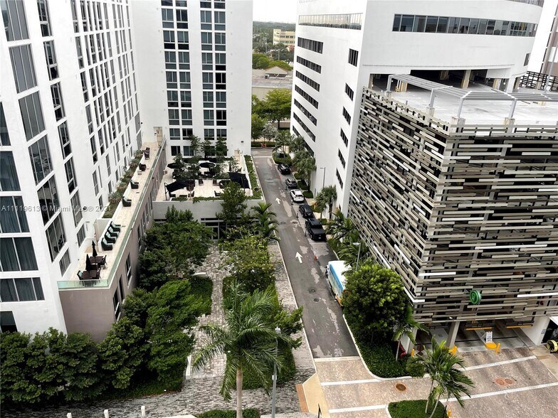 More Photos Of 2980 NE 207th St, Aventura Office Residential For Lease