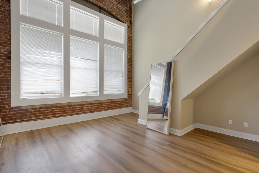 More Photos Of 145 Liberty St NE, Salem Apartments For Sale