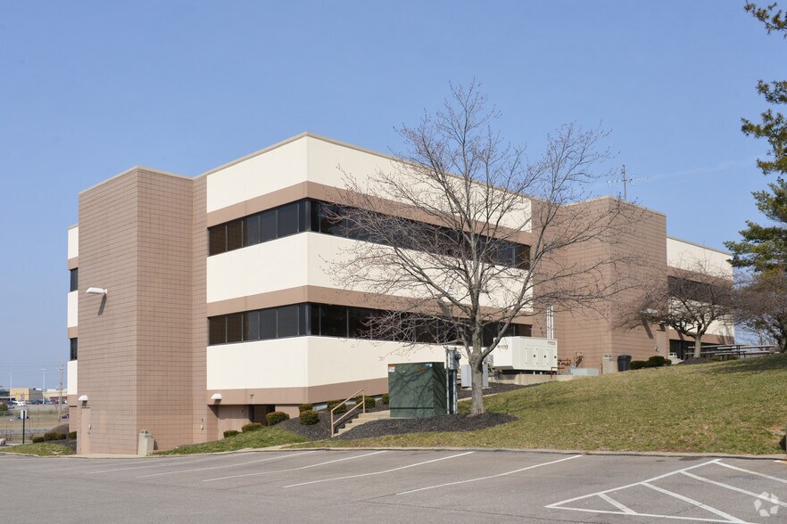 More Photos Of 7900 Tanners Gate Ln, Florence Office For Lease