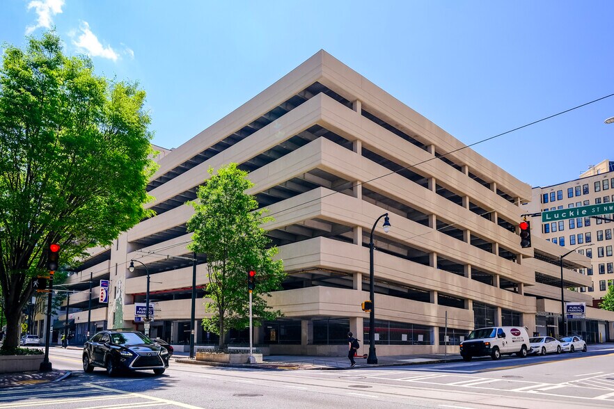 More Photos Of 100-104 Luckie St, Atlanta Specialty For Sale