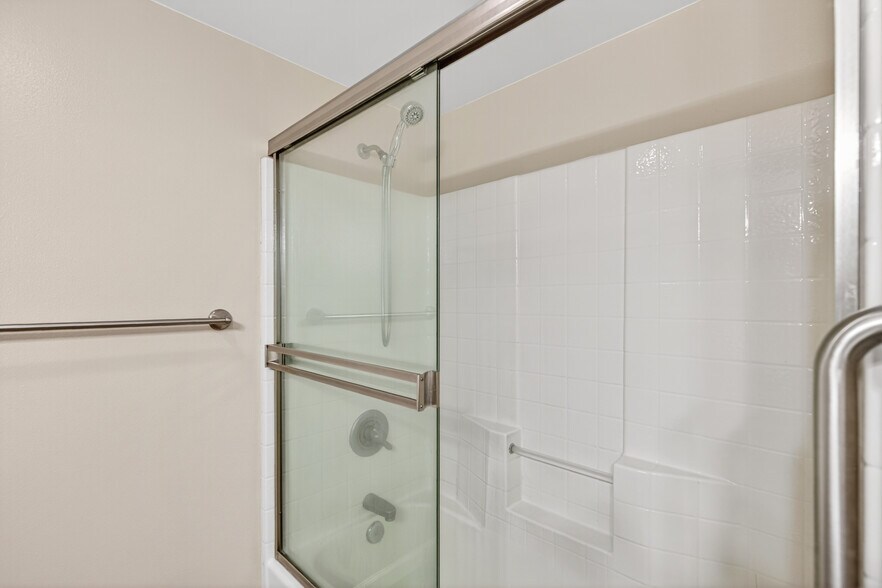More Photos Of 230 Grant St, Ashland Apartments For Sale