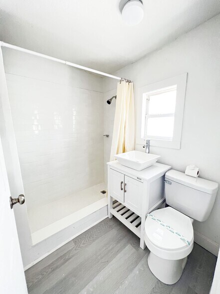 More Photos Of 205 S Grove St, Eustis Apartments For Sale