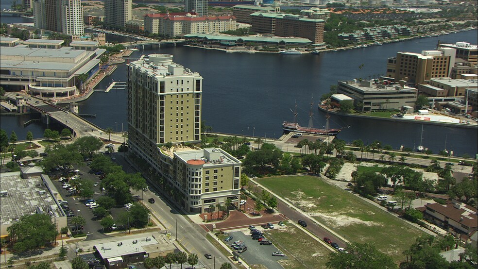 More Photos Of 142 W Platt St, Tampa Office Residential For Lease