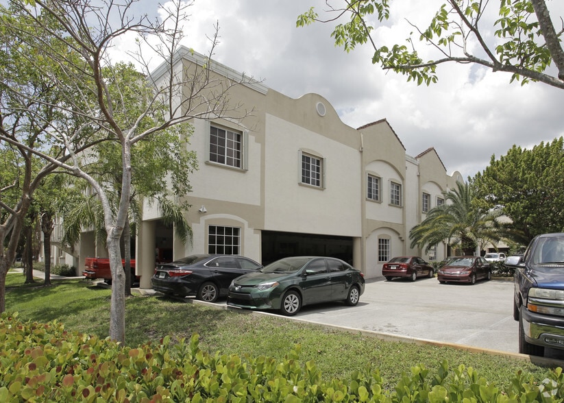 More Photos Of 6099 Stirling Rd, Davie Office Residential For Sale