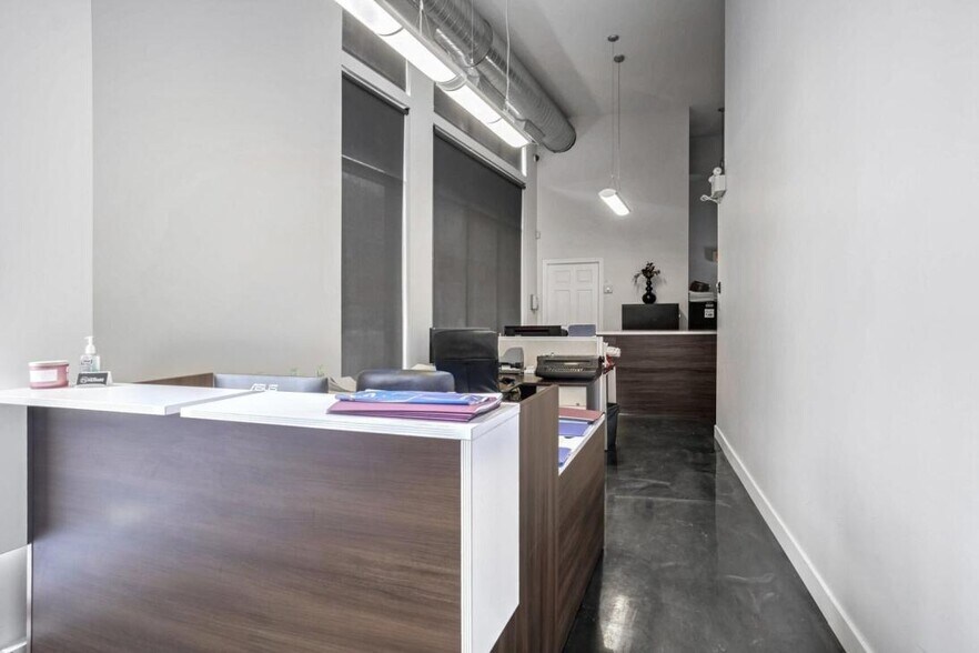 More Photos Of 4151 Rue Beaubien E, Montréal Storefront Retail Residential For Sale