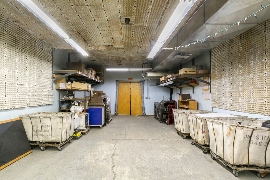 More Photos Of 15 Denton Pl, Brooklyn Warehouse For Sale