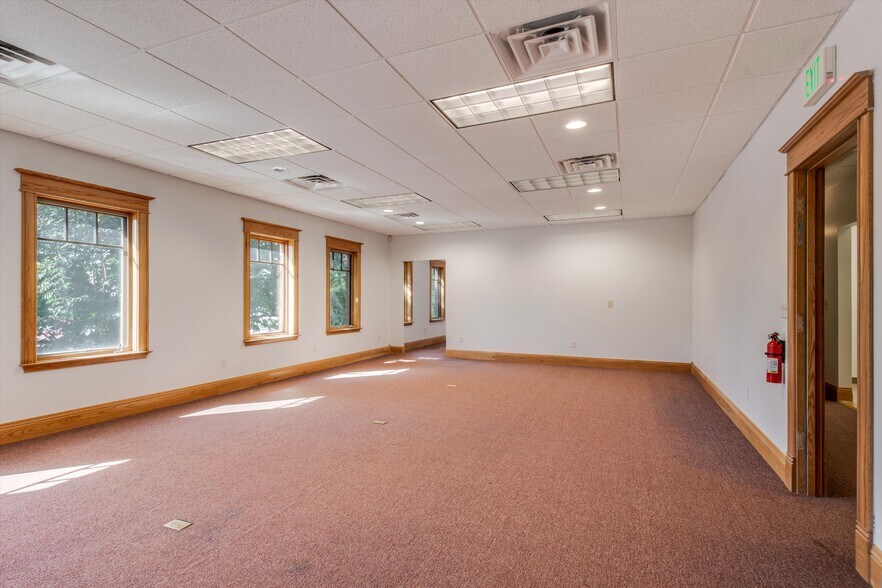 More Photos Of 512 5th St, Berthoud Office For Lease