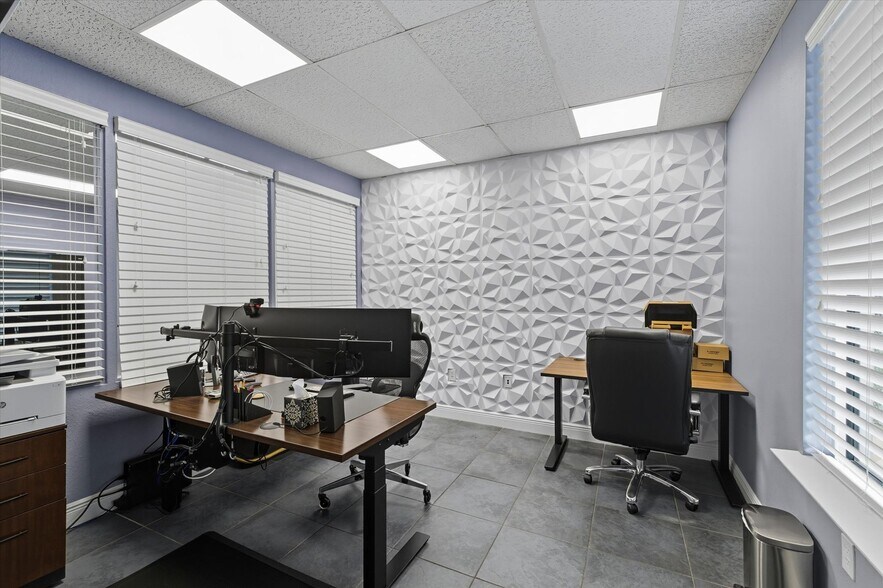 More Photos Of 1816 Old St Augustine Rd, Tallahassee Office For Sale