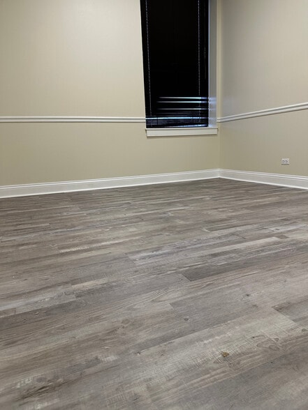 More Photos Of 3033 Ogden Ave, Lisle Medical For Lease