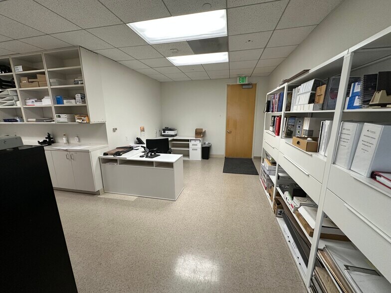 More Photos Of 11777 San Vicente Blvd, Los Angeles Office For Lease