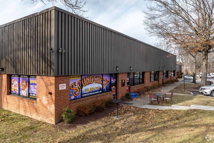 More Photos Of 9051 Red Branch Rd, Columbia Flex For Lease