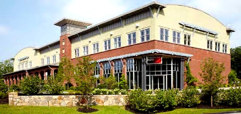 More Photos Of 430 Bedford Rd, Armonk Storefront Retail Office For Lease