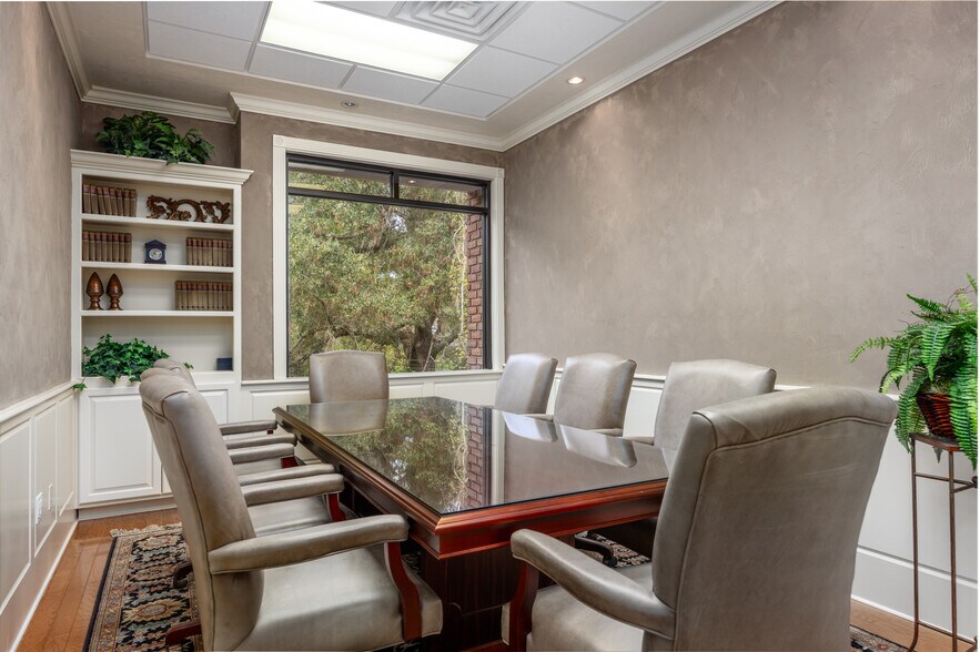 More Photos Of 2750 NW 43rd St, Gainesville Office For Lease