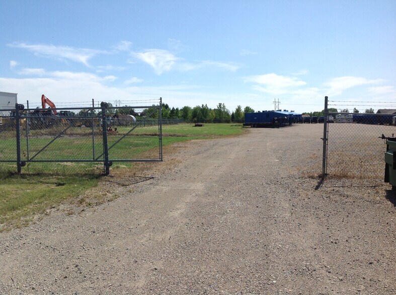 More Photos Of 6220 E Highway 2, Minot Service For Lease