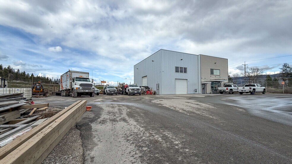 More Photos Of 2842-2848 Fenwick Rd, Kelowna Industrial For Sale