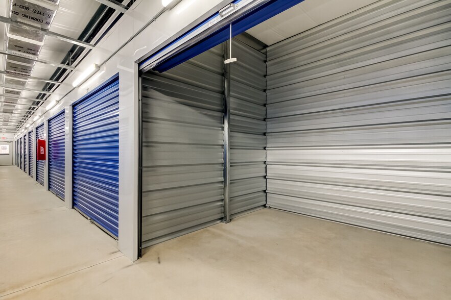 More Photos Of 921 E Norvell Bryant Hwy, Hernando Self Storage For Sale