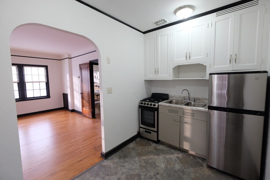 More Photos Of 3322 Blaisdell Ave, Minneapolis Apartments For Sale