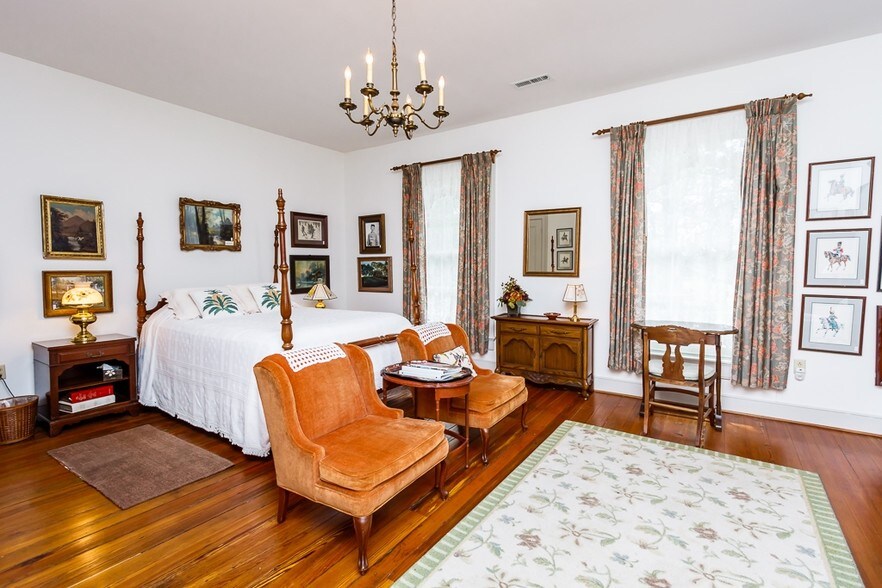More Photos Of 11441 Grub Hill Church Rd, Amelia Court House Hospitality For Sale