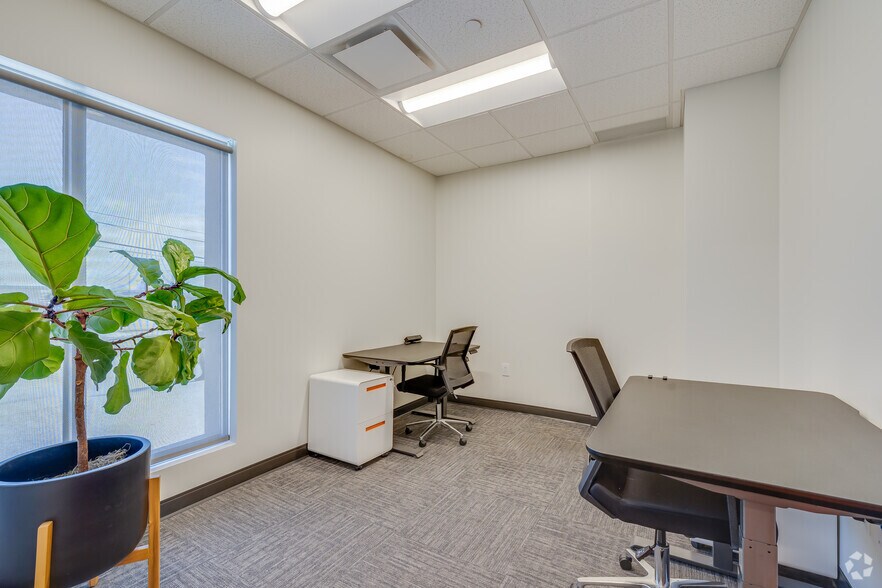 More Photos Of 110 S Hartford Ave, Tulsa Office For Lease
